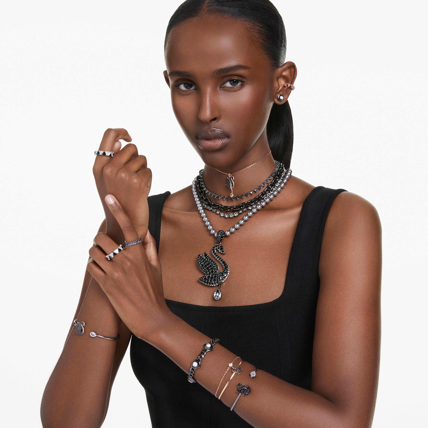 Siyah Swan Tek Taşlı ve İnci Rose Gold Kolye