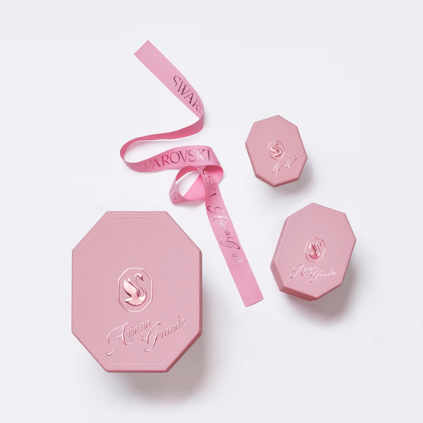 Ariana Grande x Swarovski İnci Küpe